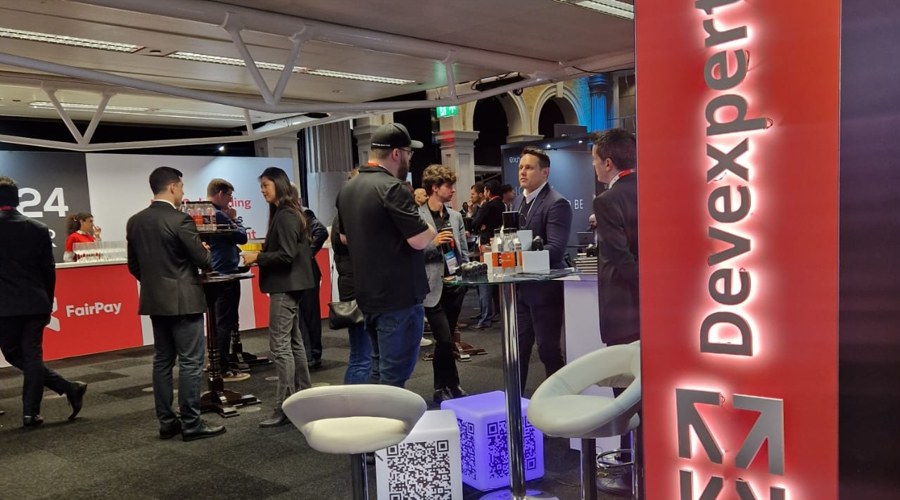 北水动向|北水成交净卖出180.92亿 北水再度减持港股ETF 全天抛售盈富基金(02800)超145亿港元